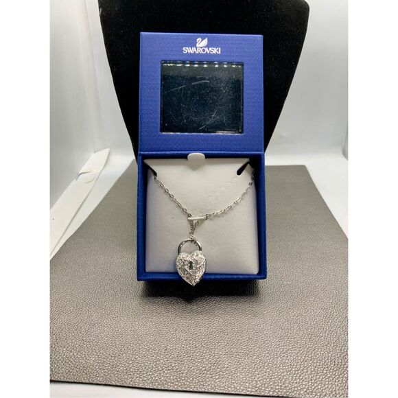 Swarovski Crystal Heart Pendant With Chain - Picture 6 of 9